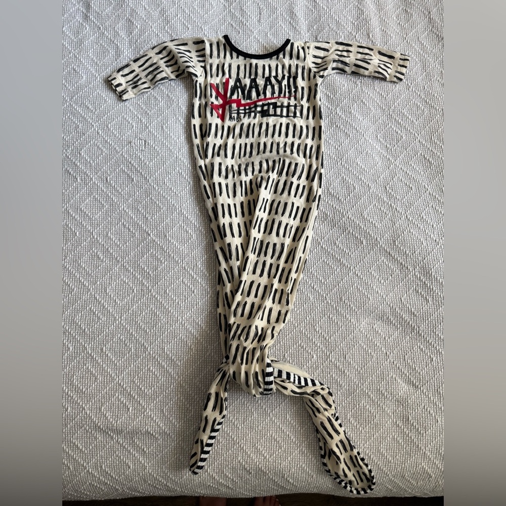 RAGS Baby Newborn Infant Knot Bottom Outfit, Black and Cream colored